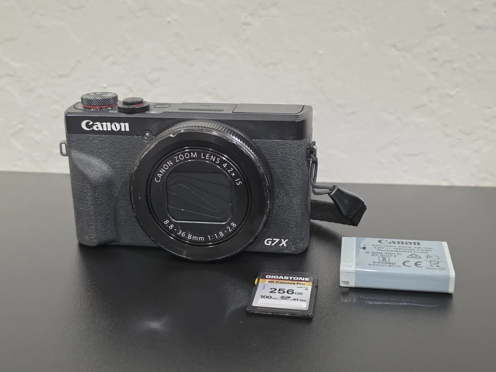 Canon PowerShot G7 X Mark III 20.1MP Digital Point & Shoot Camera - Black - Image 1