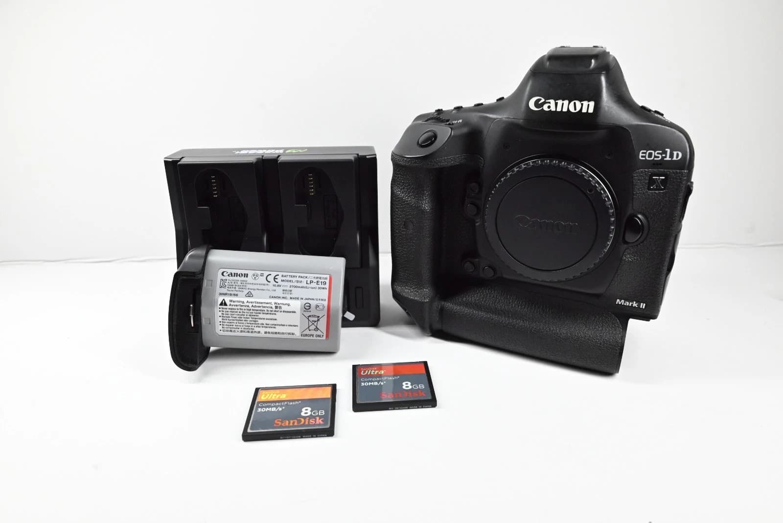 Canon EOS 1DX Mark II Camera (Body Only) - Super Clean - USA Seller - Image 1