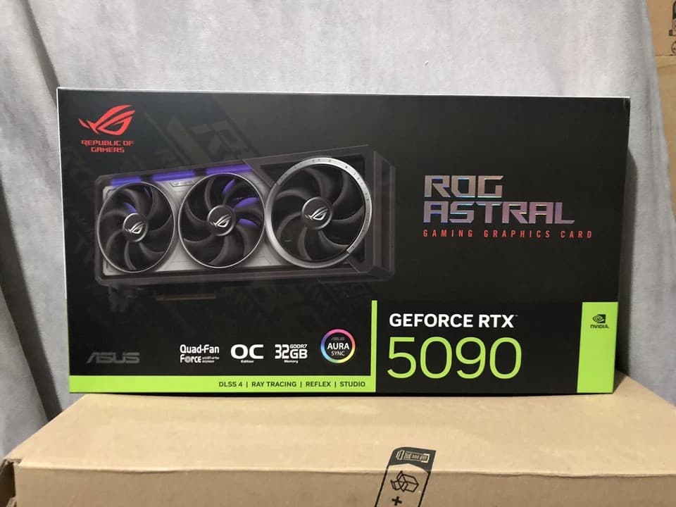 ROG Astral GeForce RTX™ 5090 32GB GDDR7 OC Edition - Image 1