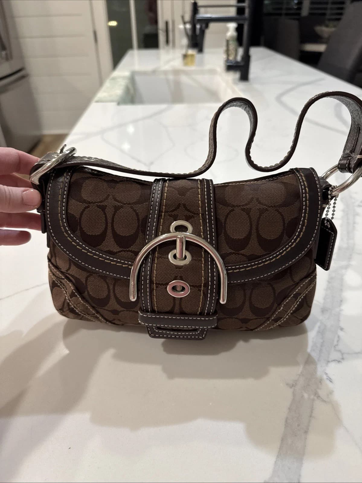 Vintage Coach SoHo Signature Flap Buckle Shoulder Bag/ Purse Brown - Image 1